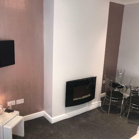 Cornwall Apartments Blackpool Bagian luar foto